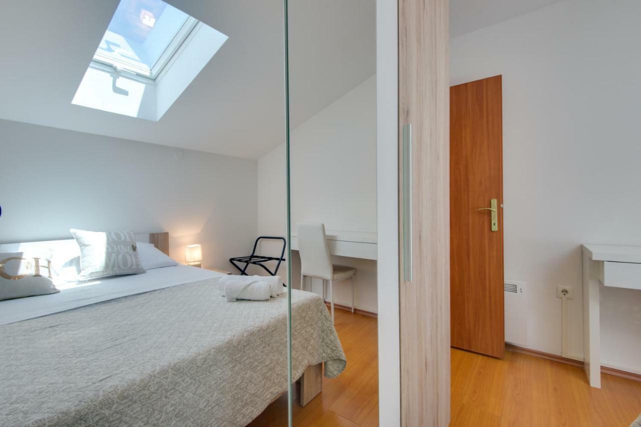 Apartmani Admiral Viskovo 外观 照片